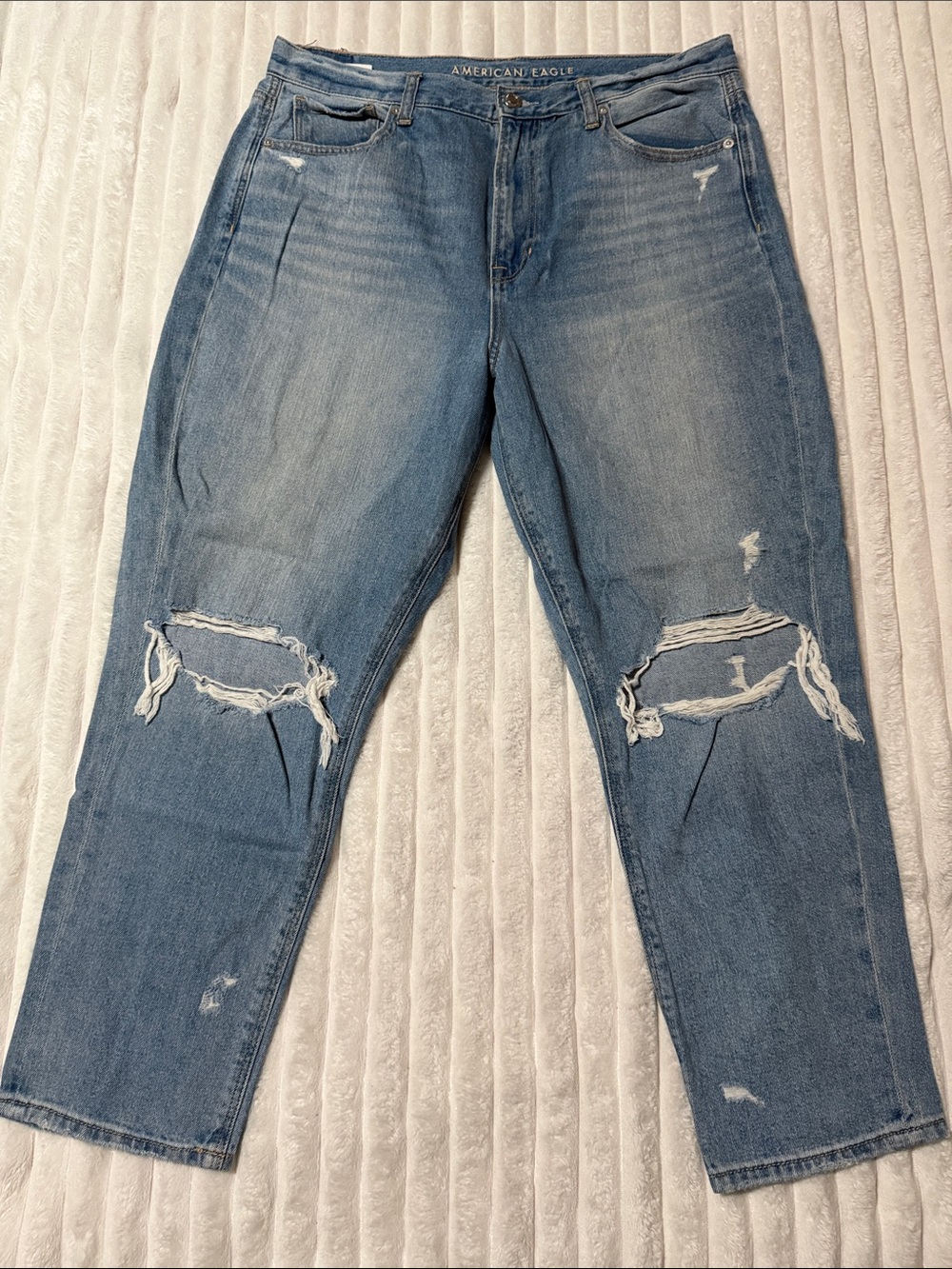 American Eagle Mom Jean | Size 14 Short